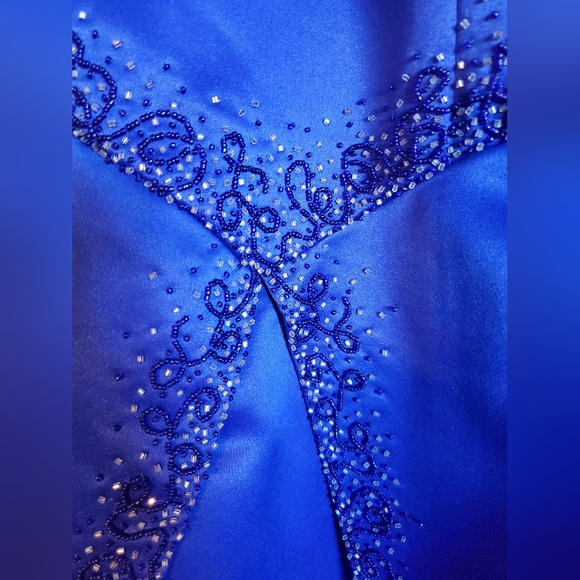 VINTAGE Y2K Stunning blue gown with empire waist, beading details only worn once - Picture 4 of 7